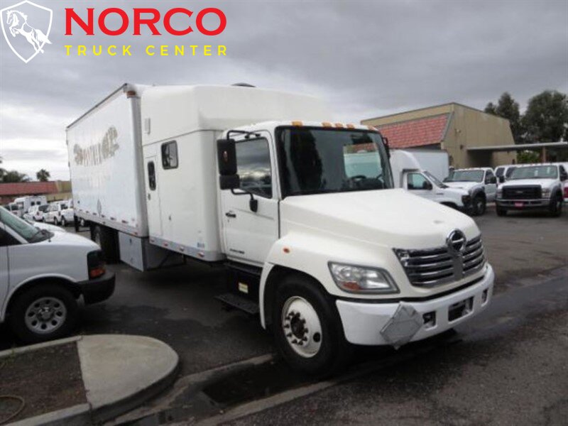 2008 HINO 338