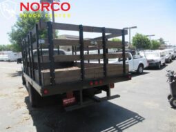 
										2012 Ford F550 XL Crew Cab ’12 Stake Bed Gas full									