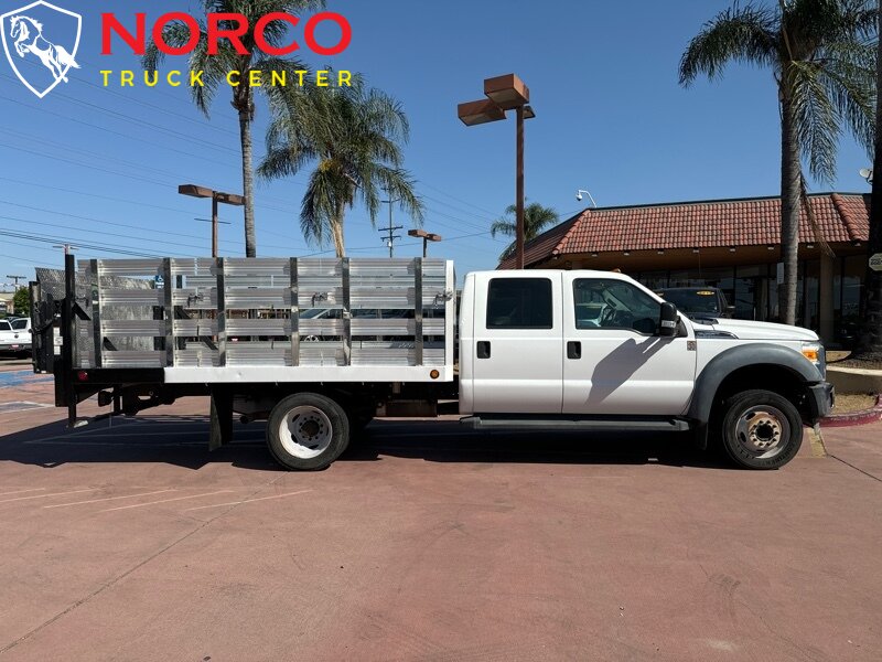 2012 Ford F-550 XL 12′ stakebed w liftgate(1600 LB)