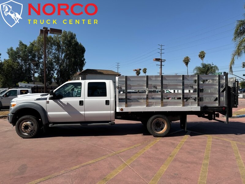2012 Ford F-550 XL 12′ stakebed w liftgate(1600 LB)