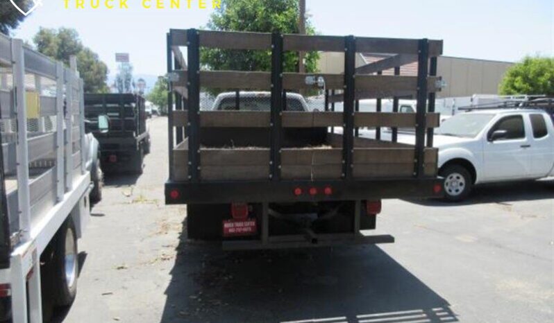 
								2012 Ford F550 XL Crew Cab ’12 Stake Bed Gas full									