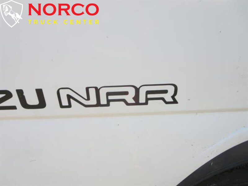 2005 Isuzu NRR 16′ Box Truck  ,in sale