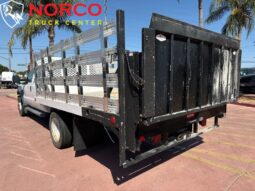 
										2012 Ford F-550 XL 12′ stakebed w liftgate(1600 LB) full									