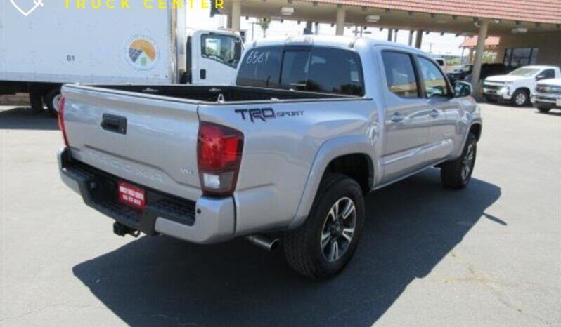 
								2018 Toyota Tacoma SR5 V6  CC,SB full									