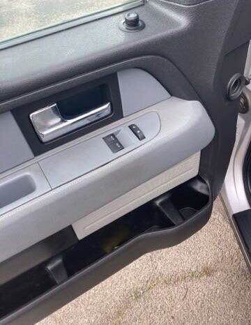 
								2014 Ford F-150 XL full									