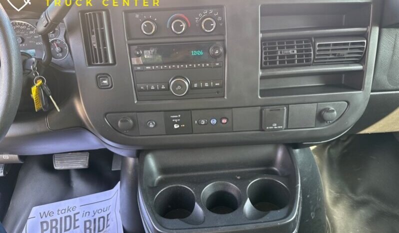 
								2017 Chevrolet Express Cargo 2500 full									
