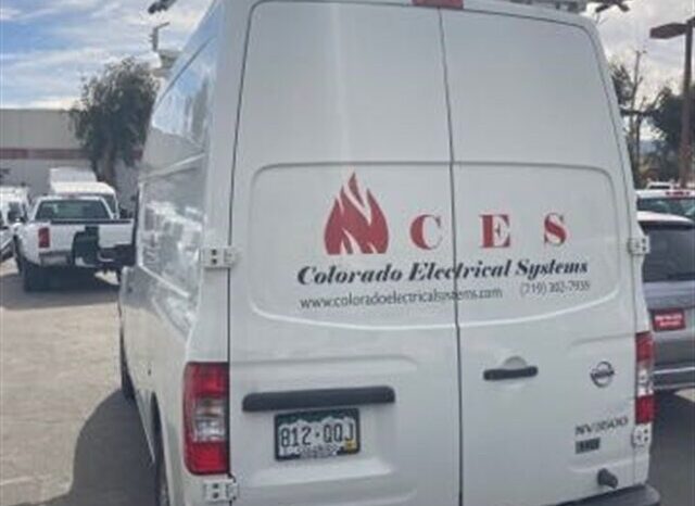 
								2013 Nissan NV 2500 HD S High Roof w Shelves & Ladder Rack Cargo full									