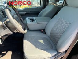 
										2012 Ford F-550 XL 12′ stakebed w liftgate(1600 LB) full									