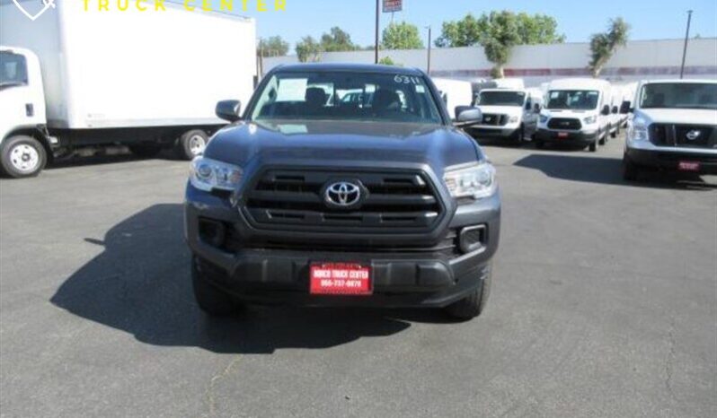
								2017 Toyota Tacoma SR V6 full									