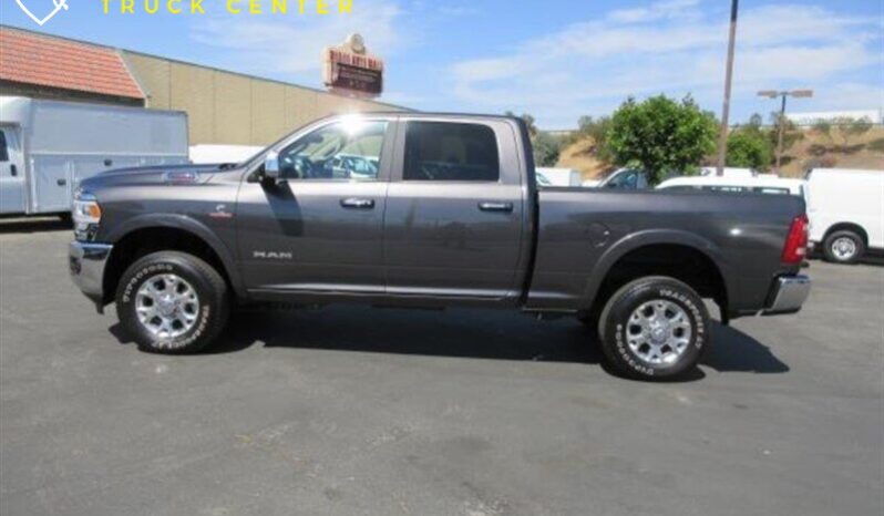 
								2020 RAM 2500 Laramie full									