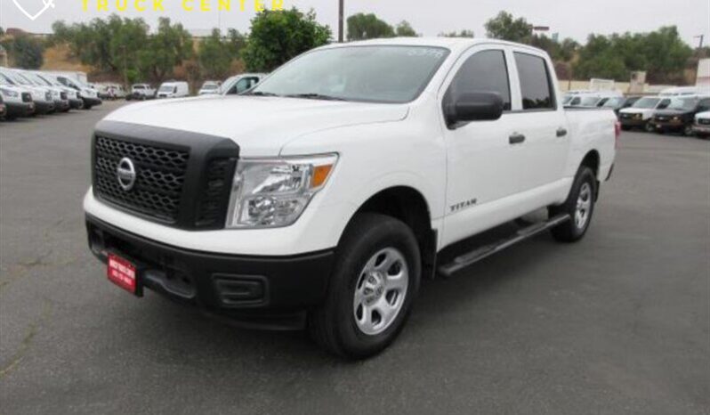 
								2017 Nissan Titan S full									