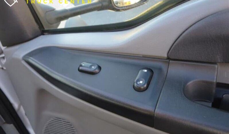 
								2006 Ford F550 XLT full									