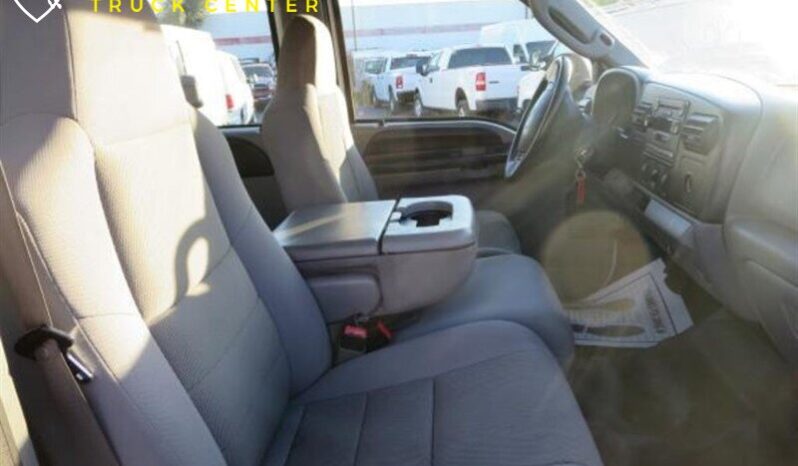 
								2006 Ford F550 XLT full									