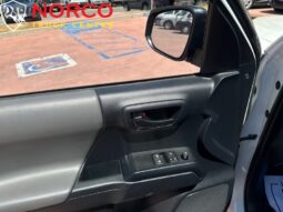 
										2019 Toyota Tacoma SR  .4×4 full									