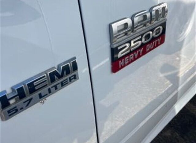 
								2012 RAM 2500 ST full									