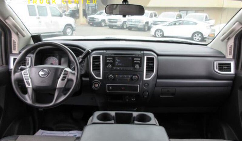 
								2017 Nissan Titan S full									