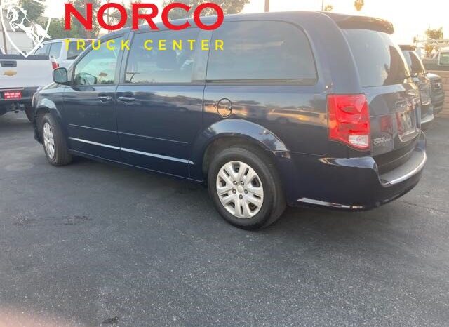 
								2016 Dodge Grand Caravan SE full									