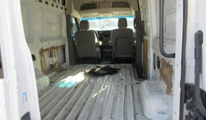 
								2015 Nissan NV 2500 HD S full									