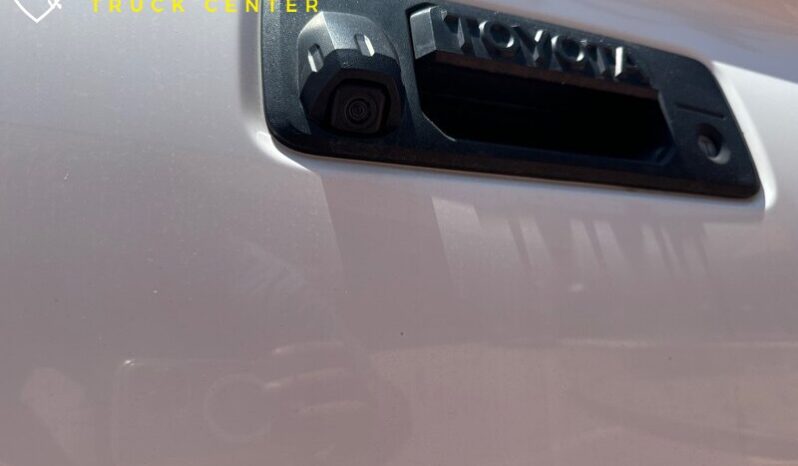 
								2018 Toyota Tacoma SR5 V6 full									