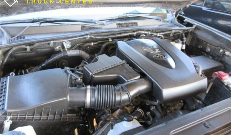 
								2017 Toyota Tacoma SR V6 full									
