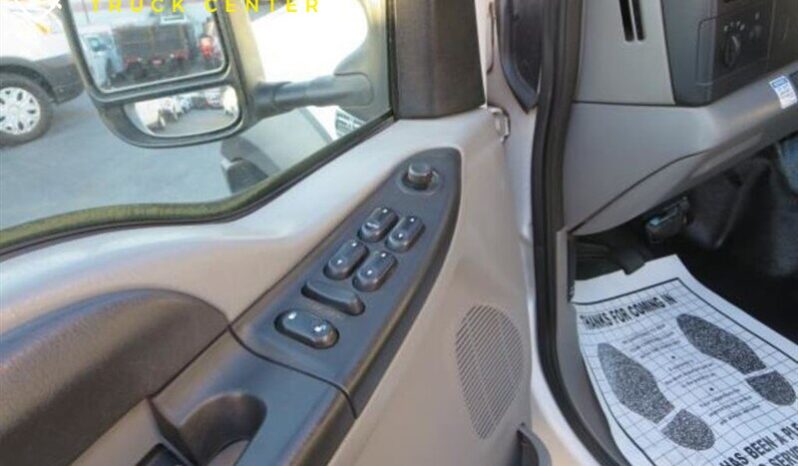 
								2006 Ford F550 XLT full									