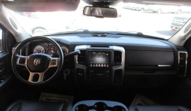 
								2016 RAM 2500 Laramie full									