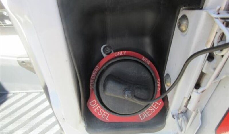 
								2005 Dodge Sprinter 16′ box full									