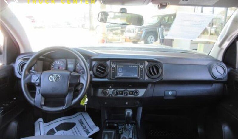 
								2017 Toyota Tacoma SR V6 full									