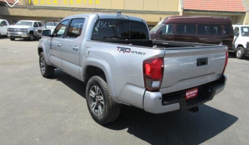 
								2018 Toyota Tacoma SR5 V6  CC,SB full									