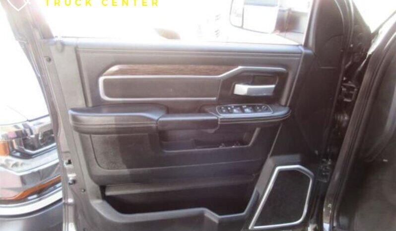 
								2020 RAM 2500 Laramie full									