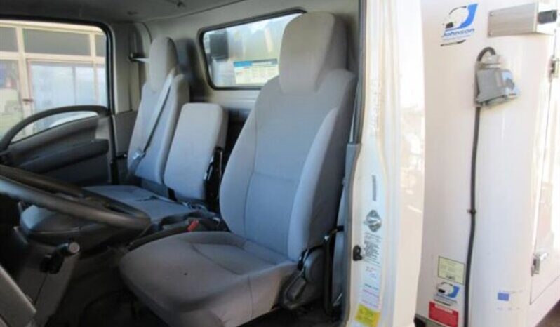 
								2016 ISUZU NPR refridgeration unit full									