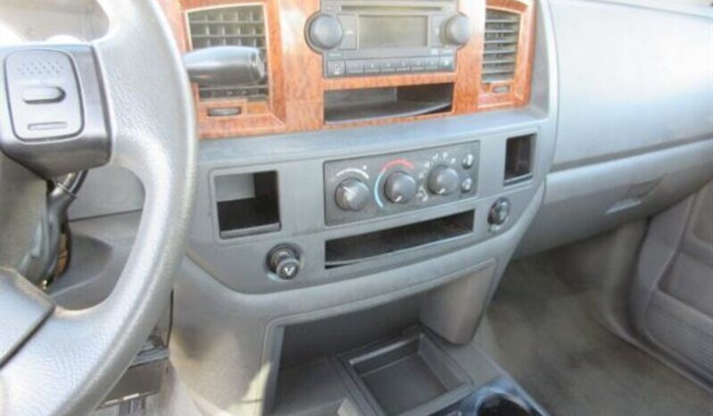 
								2006 Dodge Ram 2500 ST full									