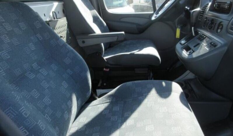 
								2005 Dodge Sprinter 16′ box full									