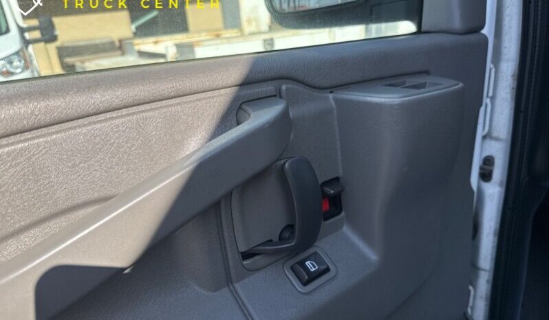 
								2017 Chevrolet Express Cargo 2500 full									
