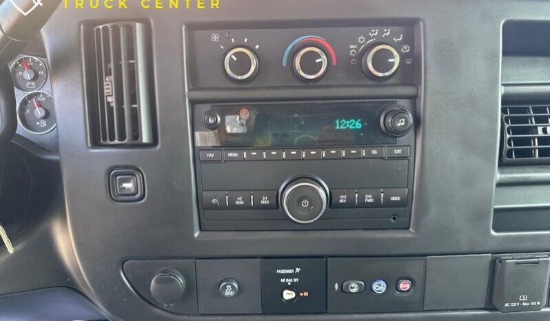 
								2017 Chevrolet Express Cargo 2500 full									