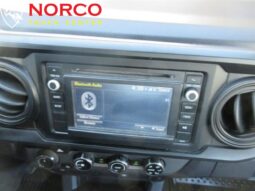 
										2017 Toyota Tacoma SR V6 full									