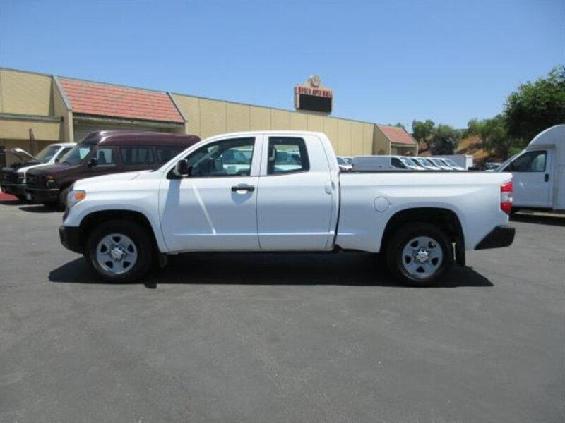2016 Toyota Tundra SR