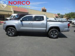 
										2018 Toyota Tacoma SR5 V6  CC,SB full									