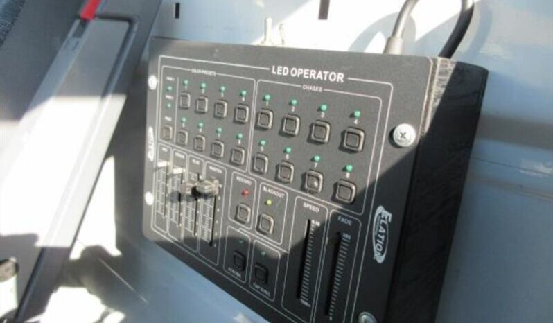
								2005 Dodge Sprinter 16′ box full									