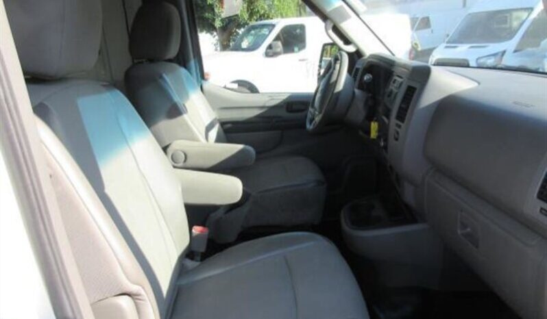
								2015 Nissan NV 2500 HD S full									