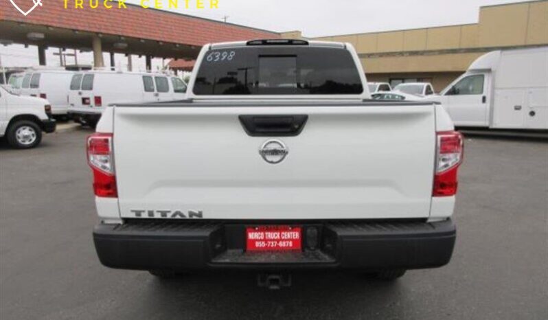 
								2017 Nissan Titan S full									