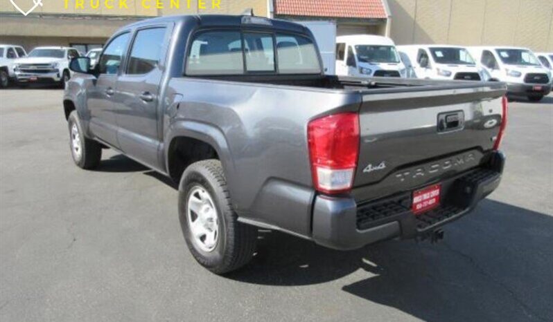 
								2017 Toyota Tacoma SR V6 full									