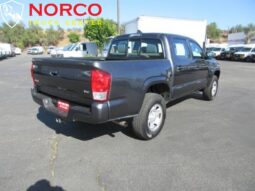 
										2017 Toyota Tacoma SR V6 full									