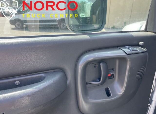 
								2006 GMC C5500 Regular Cab Tow Truck Diesel full									