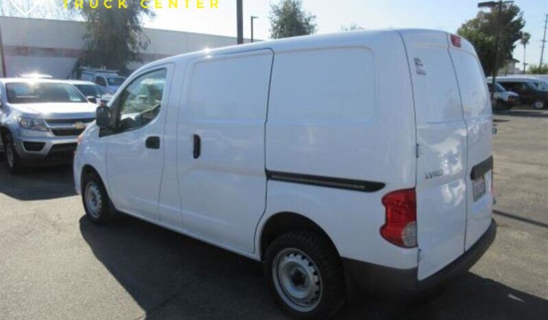 
								2015 Nissan NV 200 full									