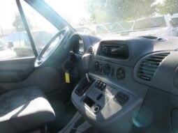 
										2005 Dodge Sprinter 16′ box full									