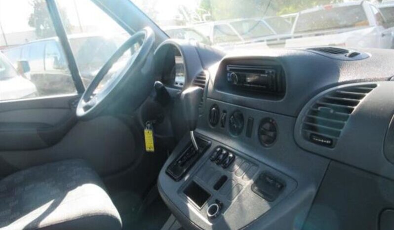 
								2005 Dodge Sprinter 16′ box full									