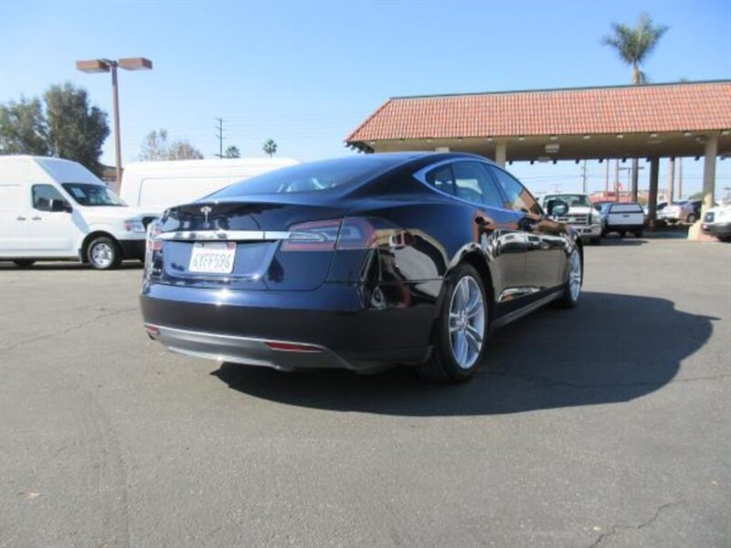 2013 Tesla Model S Performance