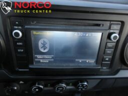 
										2017 Toyota Tacoma SR V6 full									