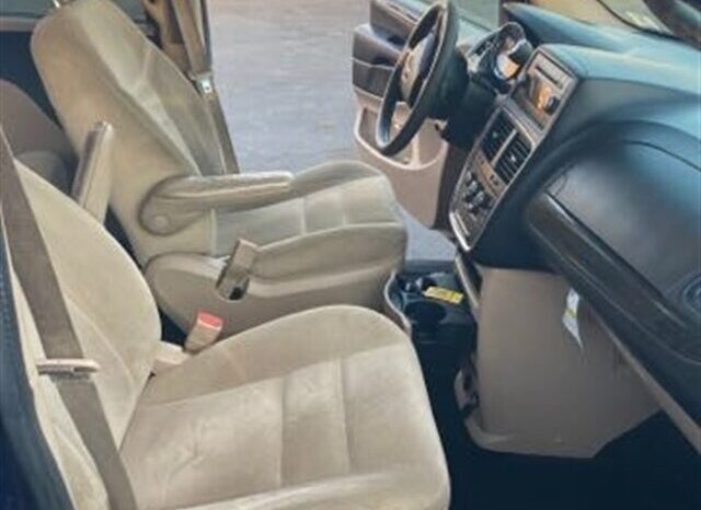 
								2016 Dodge Grand Caravan SE full									